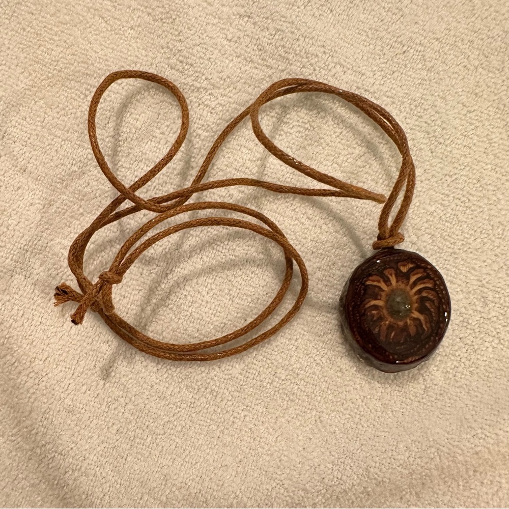 LIKE NEW Green Aventurine Pinecone Necklace - Picture 5 of 5